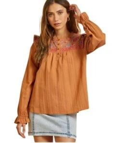Andree By Unit Women's Embroidered Blouse
