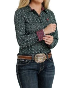 Cinch Women's Turquoise Paisley Print Button Down Shirt